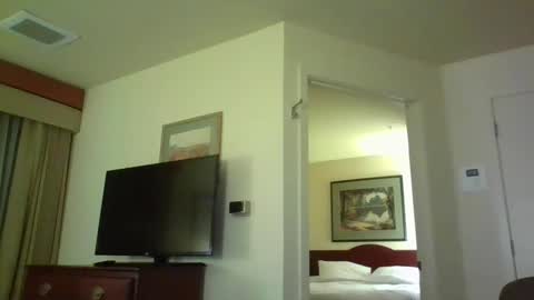 sammieluvs2bslammed online show from October 9, 9:35 am