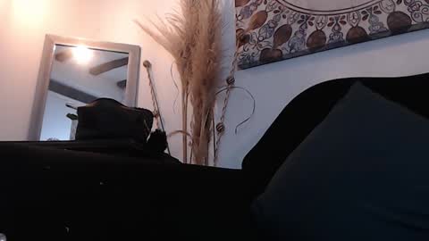 Sammy  online show from February 8, 7:23 am