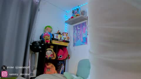 sammy devinne online show from April 11, 9:07 pm