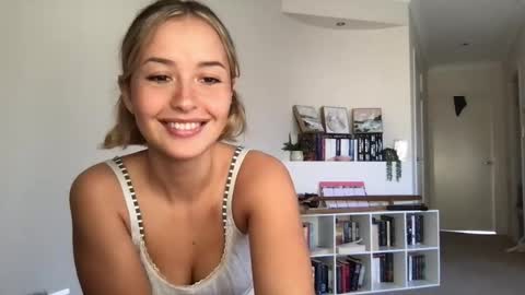 Sammy online show from May 4, 3:10 am