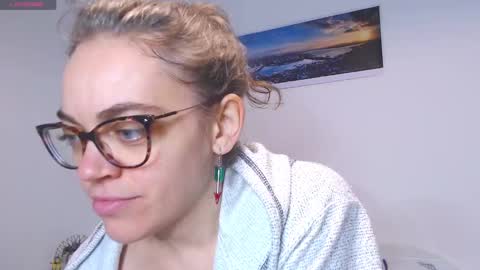 Sandra online show from January 2, 7:40 pm