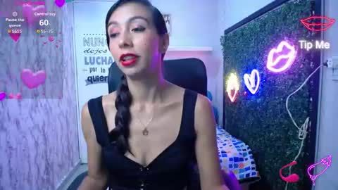 sandra  online show from July 7, 3:20 am