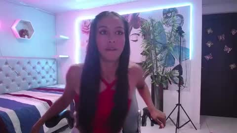 sandra  online show from April 21, 3:13 am