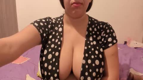 sandraclarkx69 online show from April 2, 2:03 pm