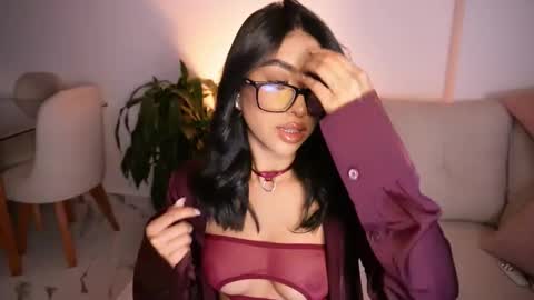 Sara  online show from November 7, 1:11 am