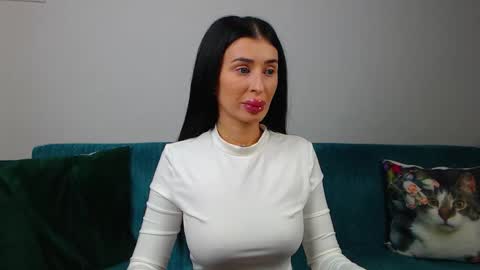 Im Sara I am happy to be here  online show from October 4, 5:17 pm