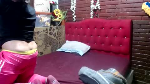 Sara love online show from April 19, 6:46 am