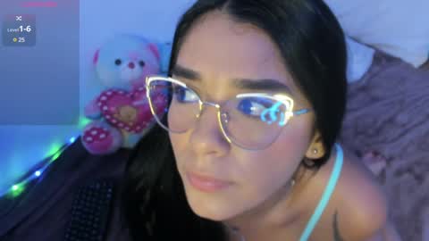 sara_ramirez0 online show from January 29, 2:19 am