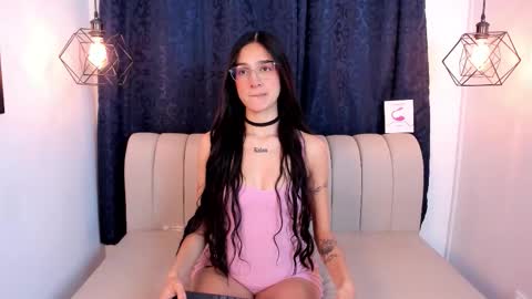 SARA SANTACRUZ online show from January 14, 1:05 pm