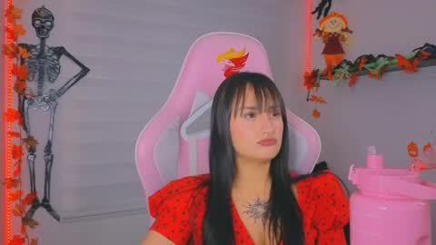 Sarah Ramirez online show from October 22, 3:44 am