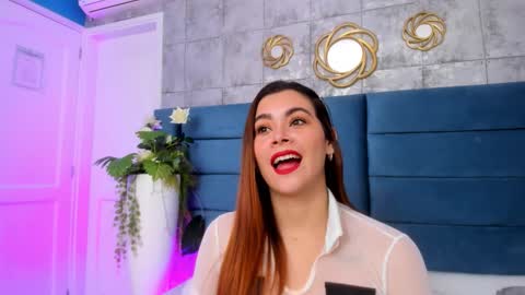 Sara Alvarezx online show from February 2, 4:33 am