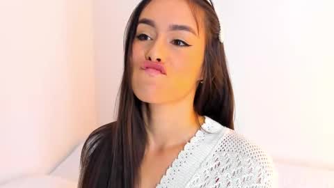 Sara online show from February 18, 4:27 pm