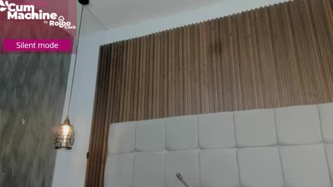   online show from March 3, 9:59 am