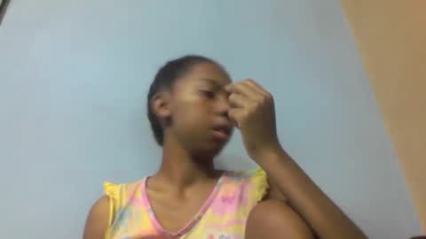 sarah146341 online show from April 2, 5:21 pm