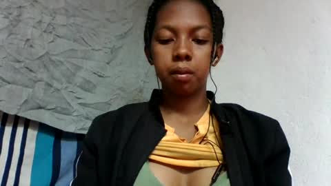 sarah146341 online show from August 6, 5:20 pm
