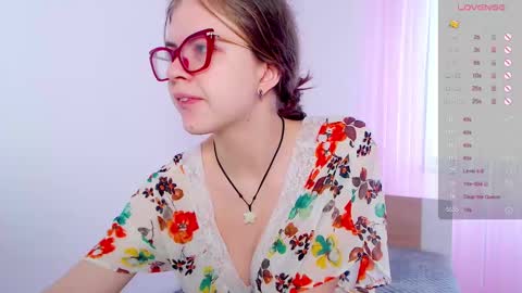 Sarah online show from March 3, 7:59 am