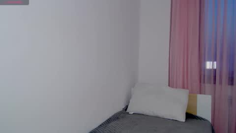 Sarah online show from March 14, 1:12 pm