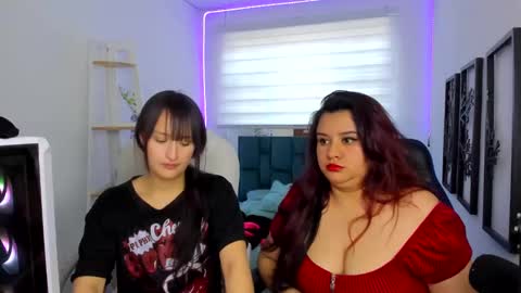 Sarah Ramirez online show from November 22, 8:22 pm