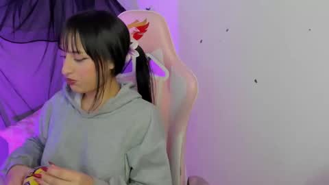 Sarah Ramirez online show from February 27, 9:36 pm