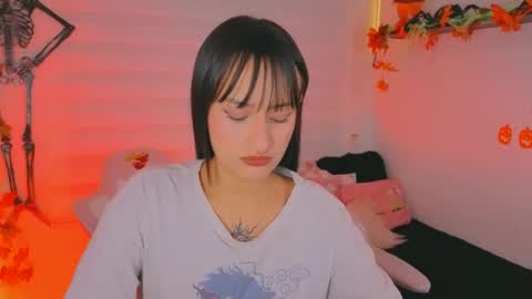 Sarah Ramirez online show from October 16, 3:42 am