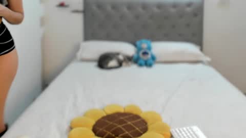 sarahgrant_ online show from March 9, 2:39 am