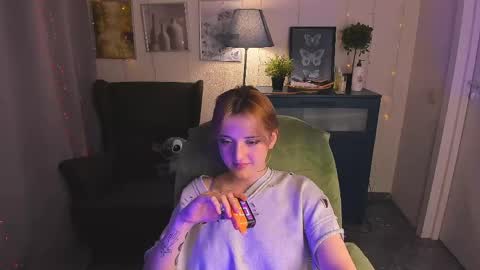 Sarah online show from June 4, 10:47 pm