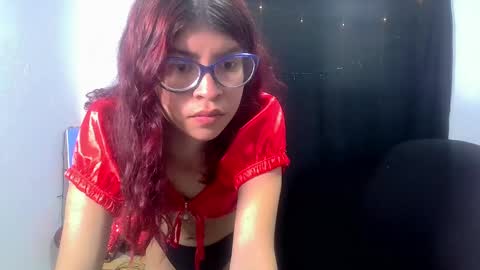 Sarah  online show from March 6, 10:04 pm