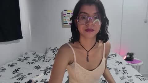 Sarah  online show from October 13, 7:05 pm