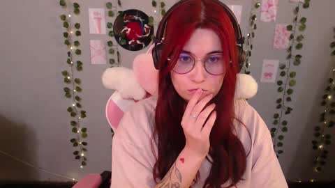 Sara online show from December 22, 1:25 pm