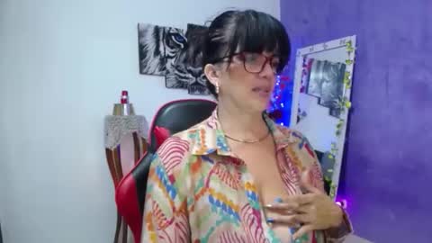 sara online show from January 18, 5:31 pm