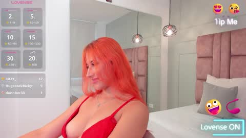 saray_marquez online show from April 10, 12:22 pm