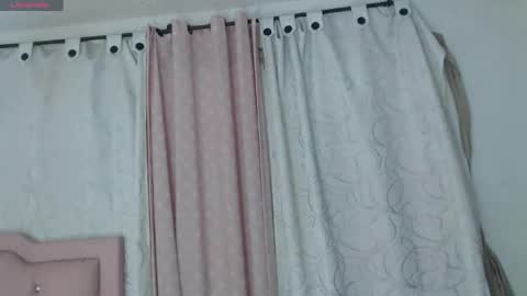 sasha_bigboobs_ online show from June 24, 9:25 pm