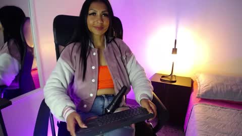 Sasha Brattz online show from January 30, 3:11 am