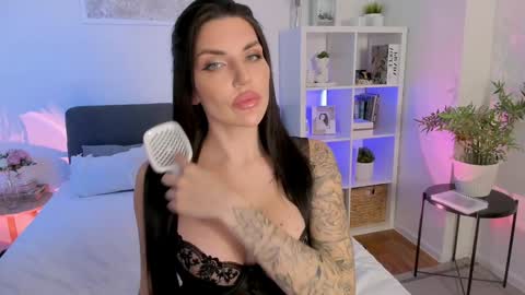 Sasha Miro online show from December 17, 2:33 am