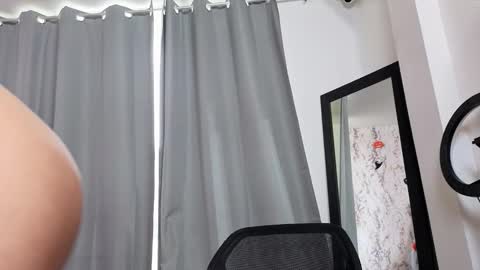 sasha_val online show from October 25, 8:37 pm