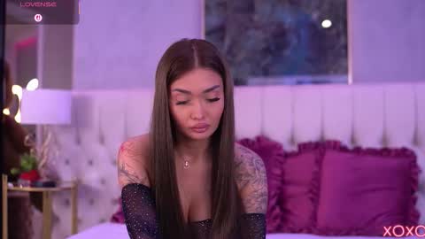 Dennise online show from September 26, 7:11 pm