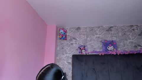 selene  online show from April 15, 7:58 pm