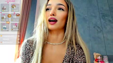 sassyt33n online show from March 5, 9:38 am