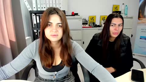 sassytiff online show from October 12, 10:06 am