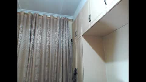 sasyylissaa online show from October 5, 1:54 am