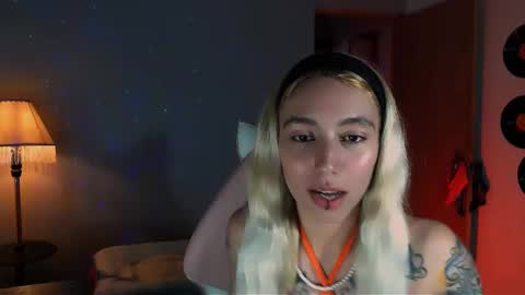 I AM JENN  online show from January 5, 2:49 am