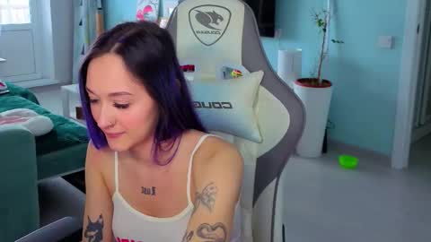 Ariel online show from March 13, 4:47 am