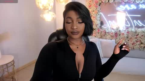 S a v a n n a h  online show from February 25, 3:05 am