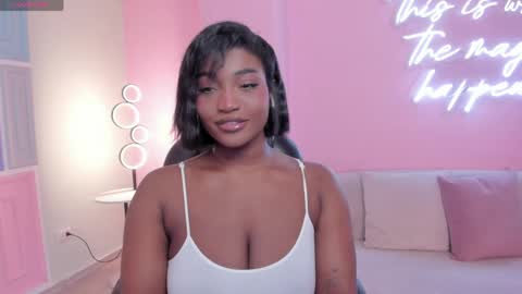 S a v a n n a h  online show from April 17, 12:51 pm