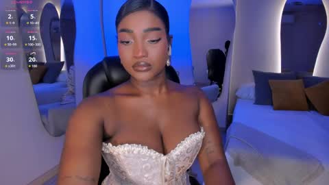 S a v a n n a h  online show from April 10, 1:17 pm