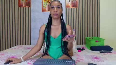 savory_pussy18 online show from July 3, 2:39 am