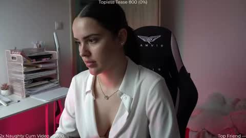 Naomi online show from April 14, 4:18 pm