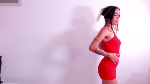 Scarlet online show from December 5, 12:00 pm