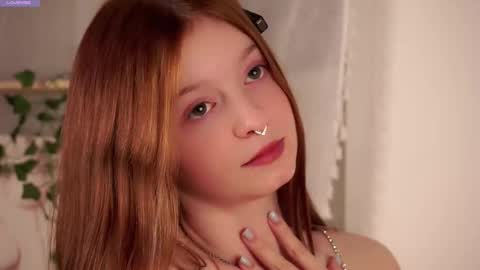 scarlet_fever10 online show from October 10, 11:59 am