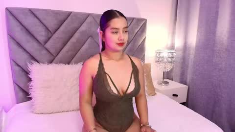 scarlet_queen7 online show from May 18, 6:47 pm